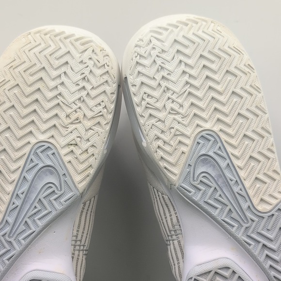 Nike Lebron Witness 6 Men's Size 15 Basketball Sneakers Daily Walking White Gray - Picture 12 of 16